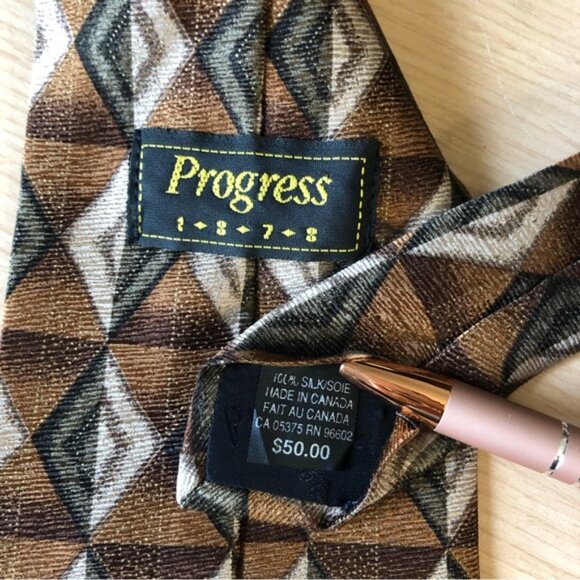 💕2/$16💕Progress 1878 100% Silk Geometric Patterned Tie - Picture 3 of 4